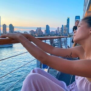 Meet your Posher, Iri